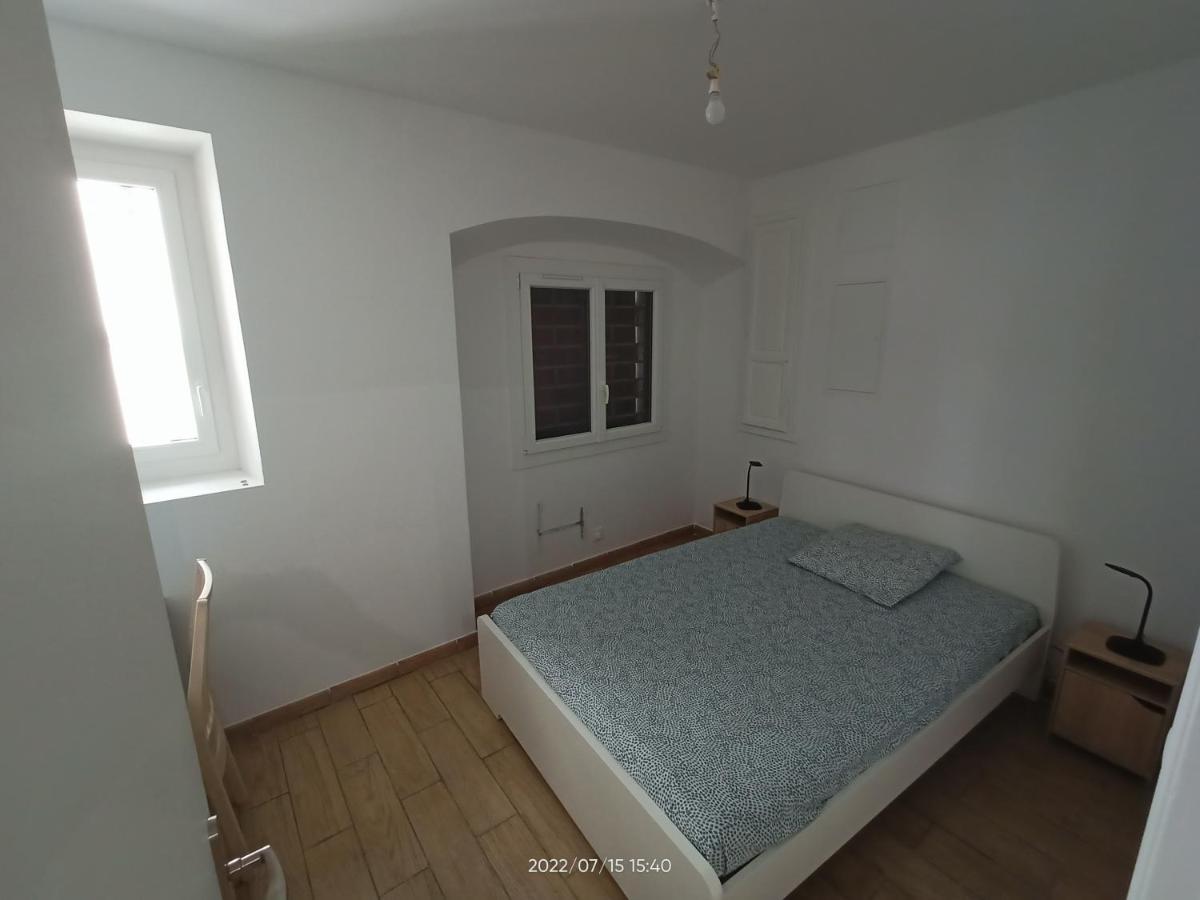 T2 Renove En Rdc Avec Cour, Intra Muros Avignon Ngoại thất bức ảnh