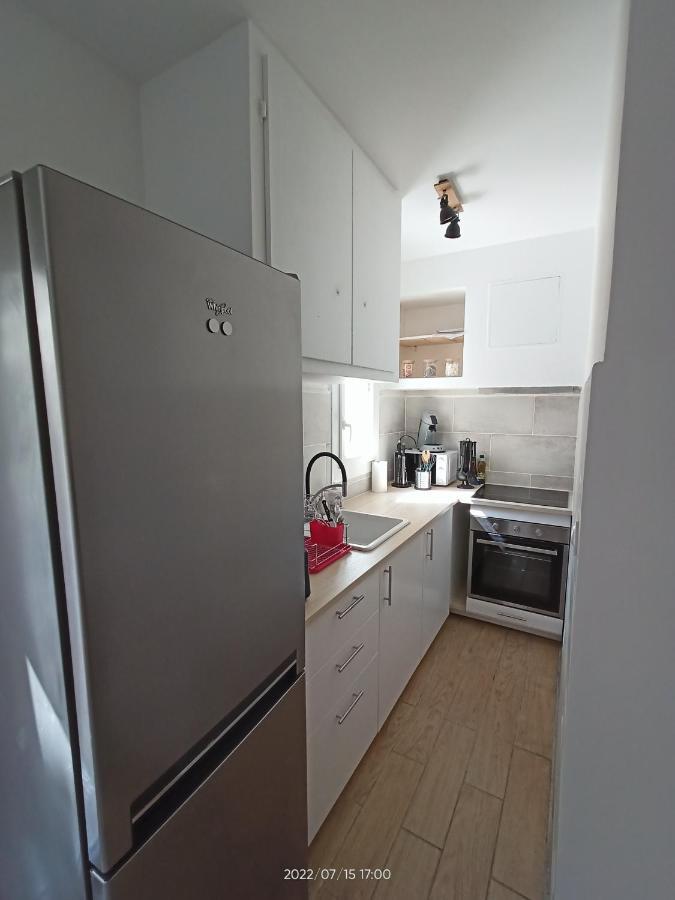 T2 Renove En Rdc Avec Cour, Intra Muros Avignon Ngoại thất bức ảnh